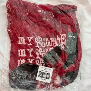 NWT Torrid Plus Size 0 My Chemical Romance MCR Red & Black Long Sleeve Band Tee